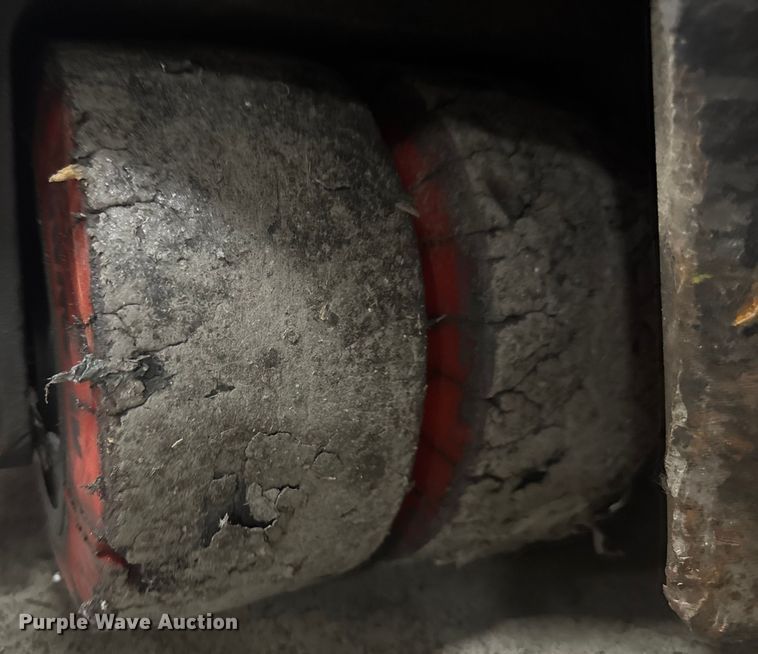 image for item EV1841 Raymond 4250 forklift