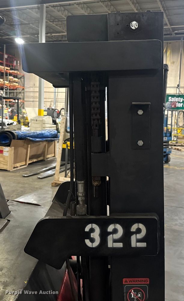 image for item EV1842 Raymond R40-C40TT forklift