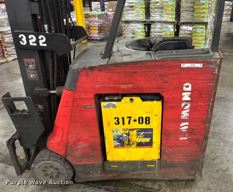 image for item EV1842 Raymond R40-C40TT forklift