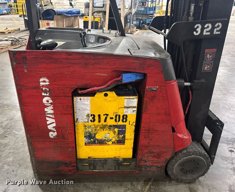 image for item EV1842 Raymond R40-C40TT forklift