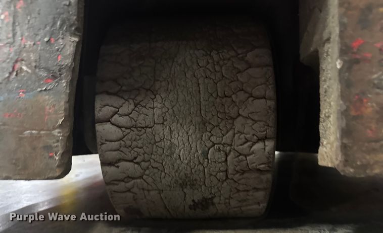 image for item EV1842 Raymond R40-C40TT forklift