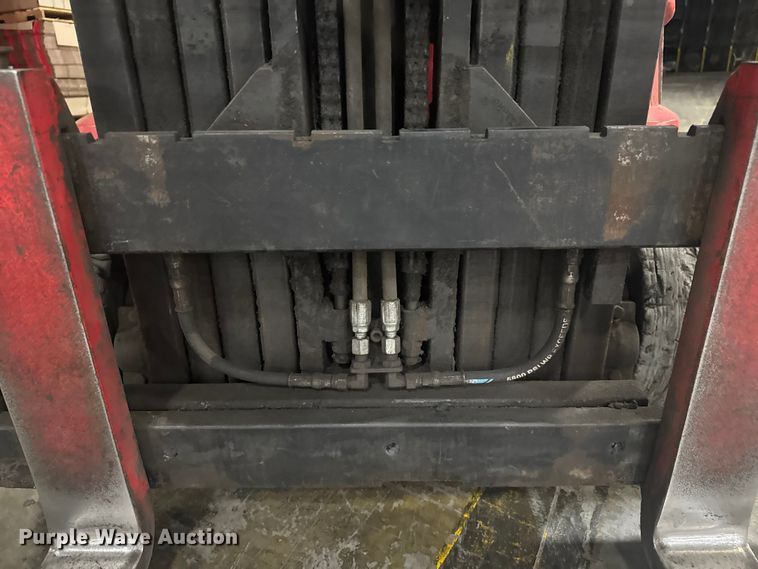 image for item EV1843 Raymond 425-C400M forklift