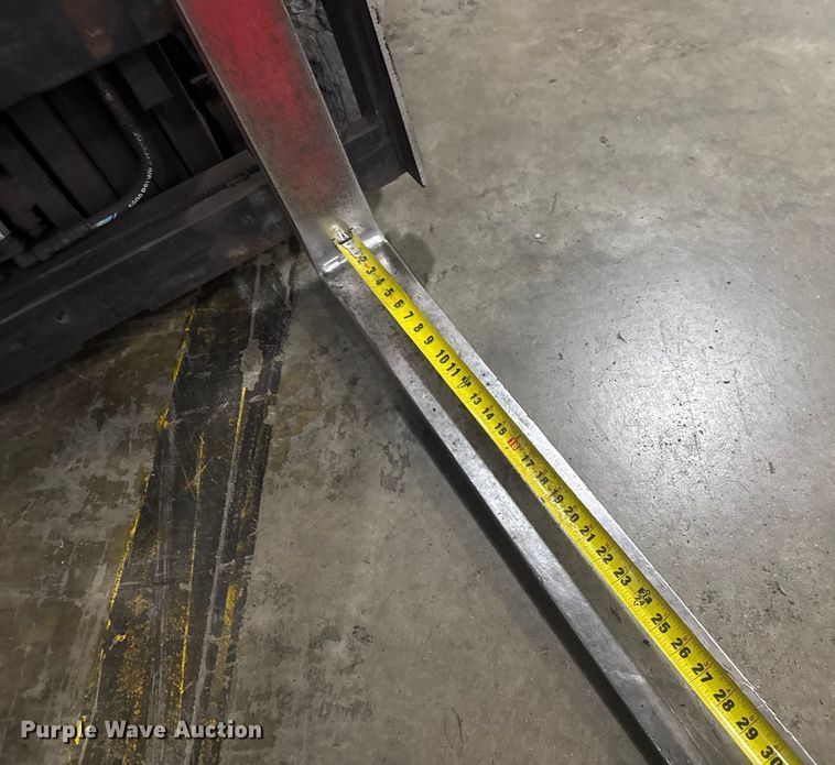 image for item EV1843 Raymond 425-C400M forklift