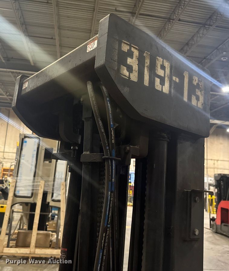 image for item EV1843 Raymond 425-C400M forklift