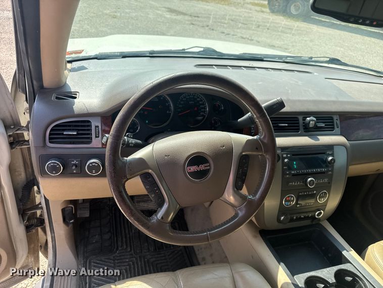 image for item EV1844 2014 GMC Yukon XL SUV