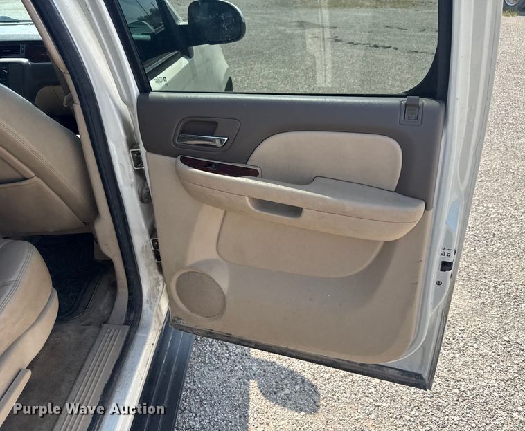 image for item EV1844 2014 GMC Yukon XL SUV