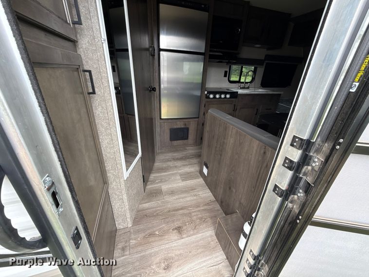 image for item GH9313 2021 StarCraft 172FB Autumn Ridge camper