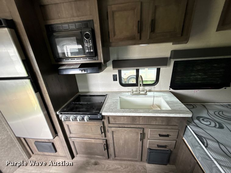 image for item GH9313 2021 StarCraft 172FB Autumn Ridge camper