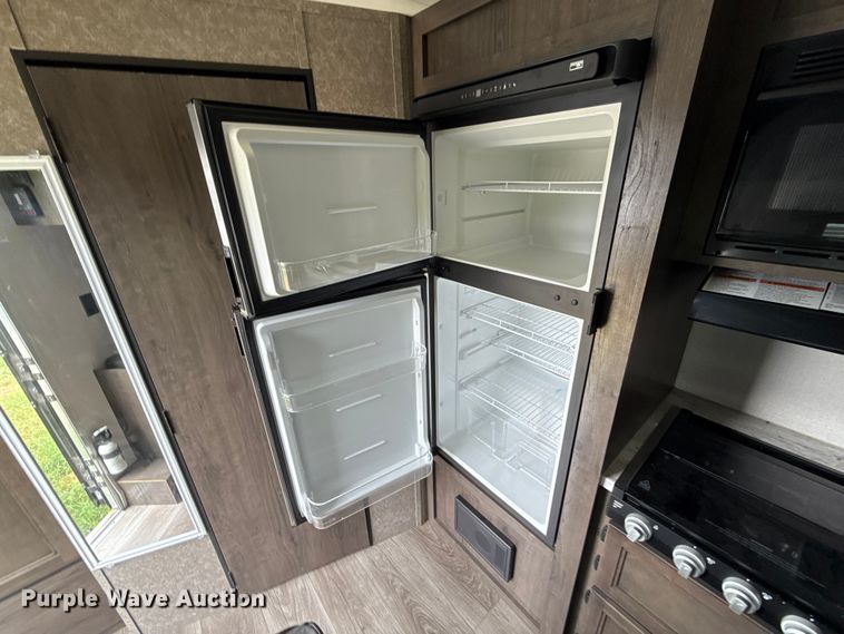 image for item GH9313 2021 StarCraft 172FB Autumn Ridge camper