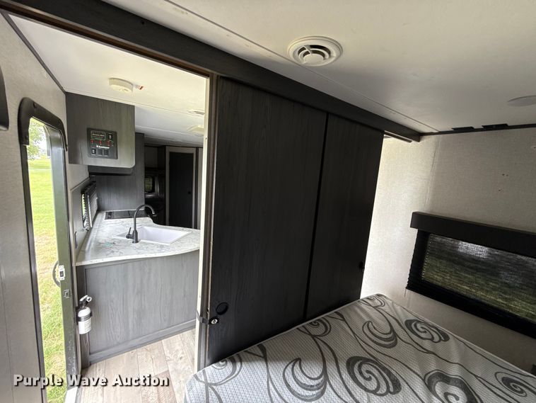 image for item GH9314 2021 Keystone Aspen Trail 26BH camper