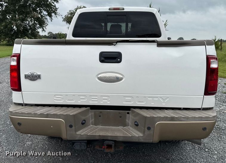 image for item GH9315 2012 Ford F250 Super Duty King Ranch Crew Cab pickup truck