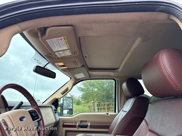 image for item GH9315 2012 Ford F250 Super Duty King Ranch Crew Cab pickup truck