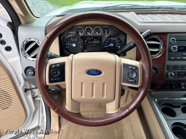 image for item GH9315 2012 Ford F250 Super Duty King Ranch Crew Cab pickup truck