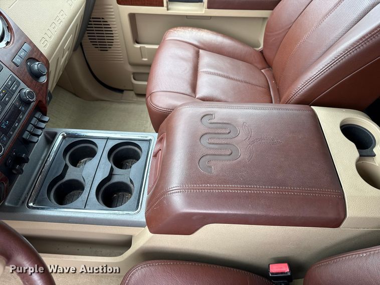 image for item GH9315 2012 Ford F250 Super Duty King Ranch Crew Cab pickup truck