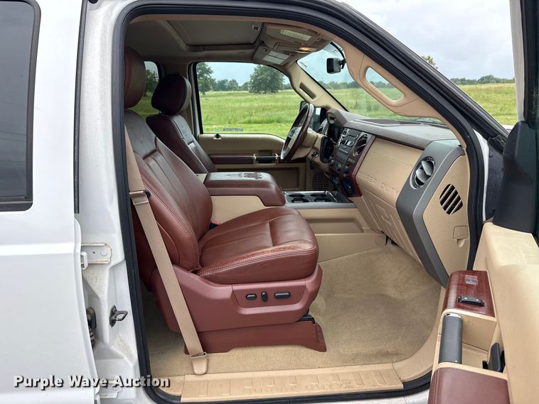 image for item GH9315 2012 Ford F250 Super Duty King Ranch Crew Cab pickup truck