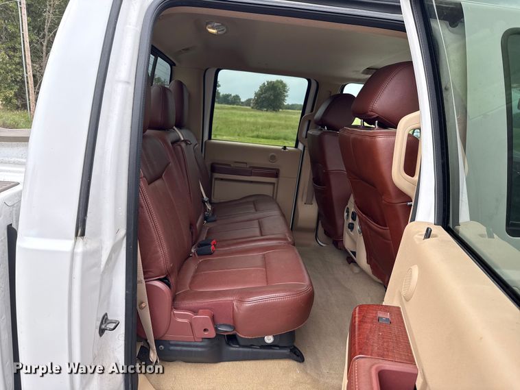 image for item GH9315 2012 Ford F250 Super Duty King Ranch Crew Cab pickup truck