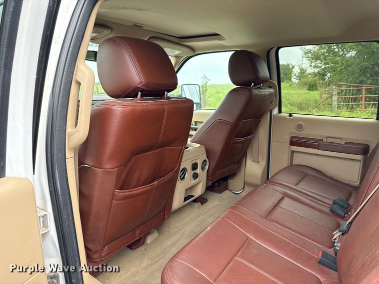 image for item GH9315 2012 Ford F250 Super Duty King Ranch Crew Cab pickup truck