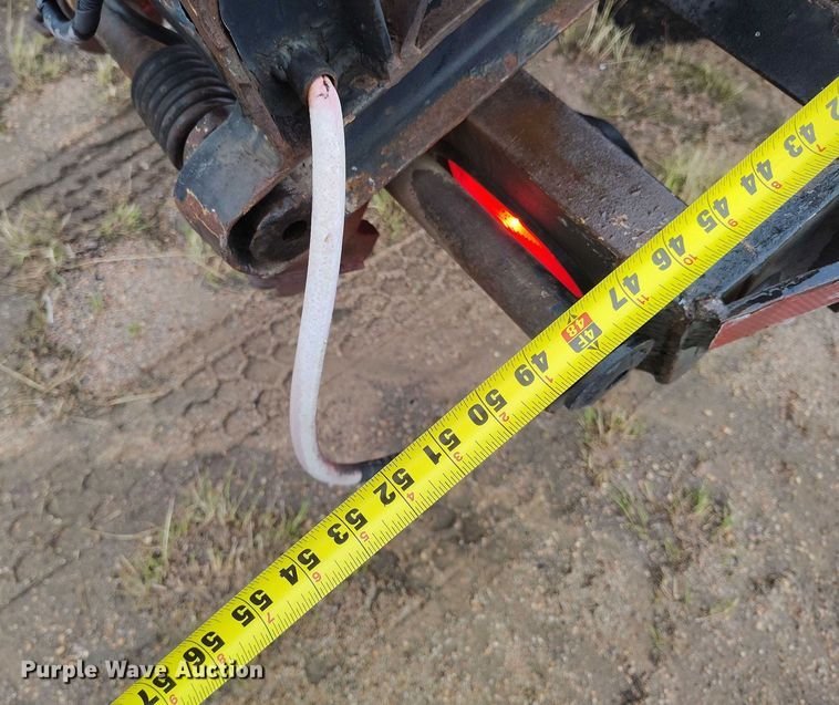 image for item IP9663 2006 Chevrolet C7500 hydraulic tail flatbed truck