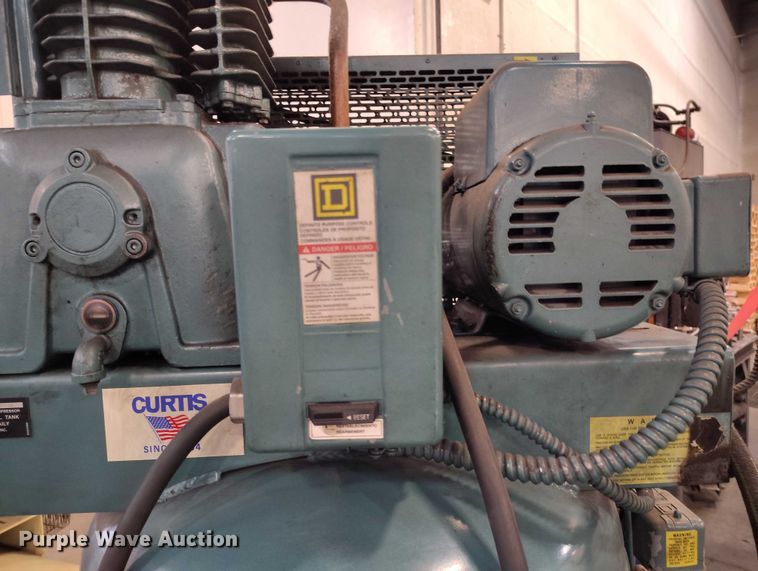image for item IP9698 2002 Curtis 5E2VT8-A2 air compressor