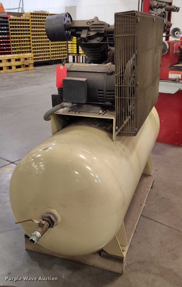 image for item IP9699 Ingersoll Rand 2545 air compressor