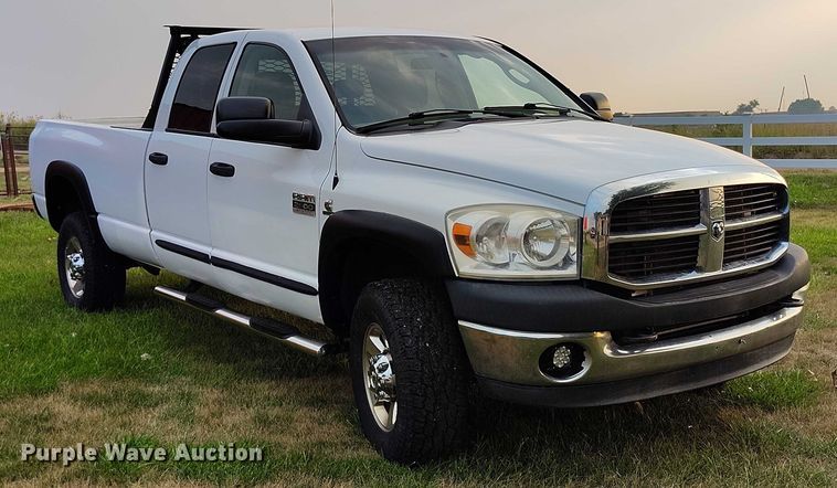 image for item IP9703 2007 Dodge Ram 2500 Big Horn Quad Cab pickup truck