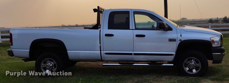 image for item IP9703 2007 Dodge Ram 2500 Big Horn Quad Cab pickup truck