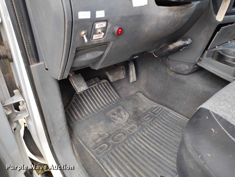 image for item IP9703 2007 Dodge Ram 2500 Big Horn Quad Cab pickup truck