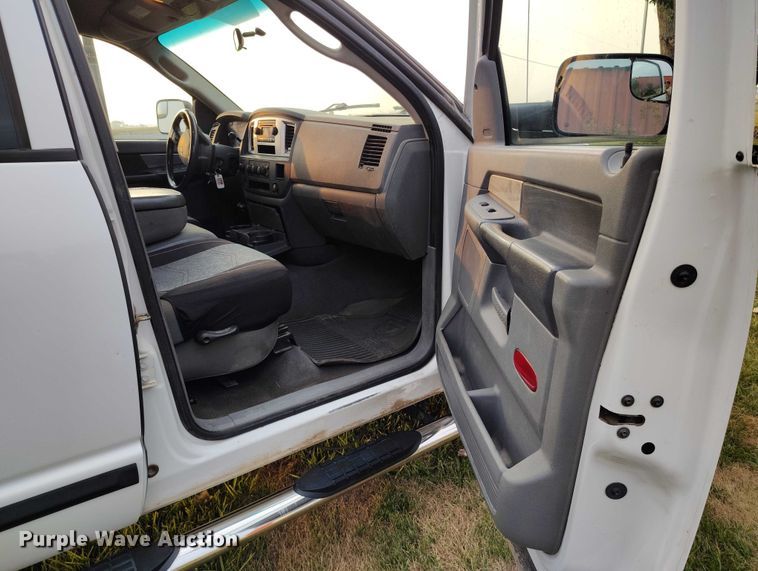 image for item IP9703 2007 Dodge Ram 2500 Big Horn Quad Cab pickup truck