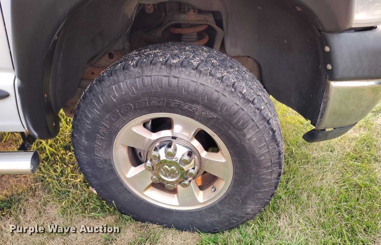 image for item IP9703 2007 Dodge Ram 2500 Big Horn Quad Cab pickup truck