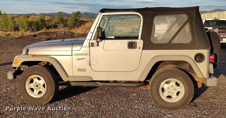 image for item IP9705 2002 Jeep Wrangler Sport SUV