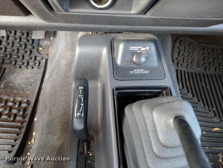 image for item IP9705 2002 Jeep Wrangler Sport SUV