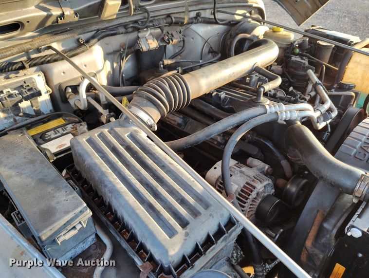 image for item IP9705 2002 Jeep Wrangler Sport SUV