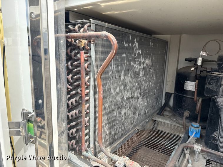 image for item NU9578 2021 Ford E450 Super Duty delivery truck