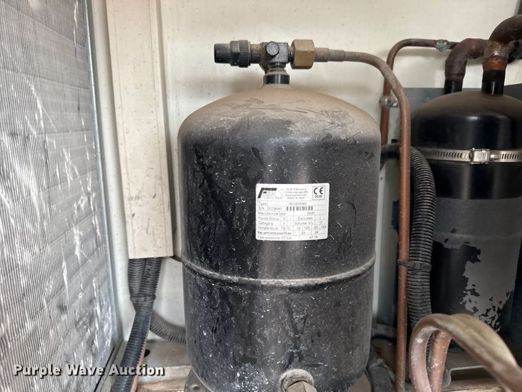 image for item NU9578 2021 Ford E450 Super Duty delivery truck