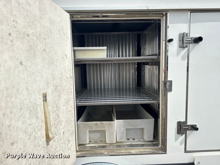 image for item NU9578 2021 Ford E450 Super Duty delivery truck