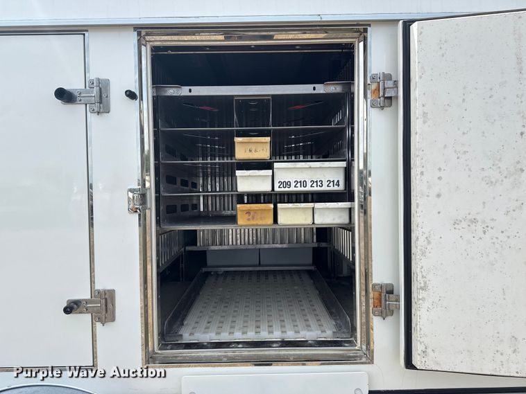 image for item NU9578 2021 Ford E450 Super Duty delivery truck