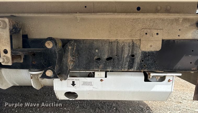 image for item NU9578 2021 Ford E450 Super Duty delivery truck