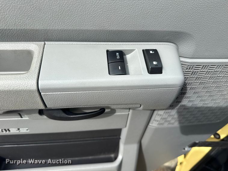 image for item NU9578 2021 Ford E450 Super Duty delivery truck