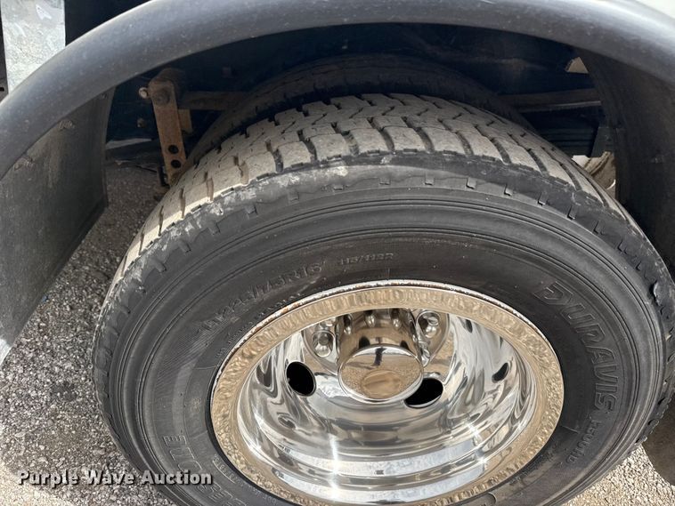 image for item NU9578 2021 Ford E450 Super Duty delivery truck