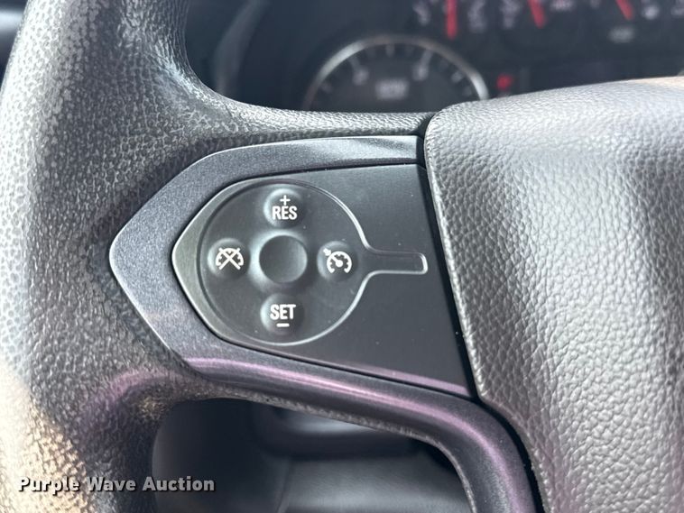 image for item NU9592 2022 Chevrolet Silverado 5500HD Crew Cab flatbed truck