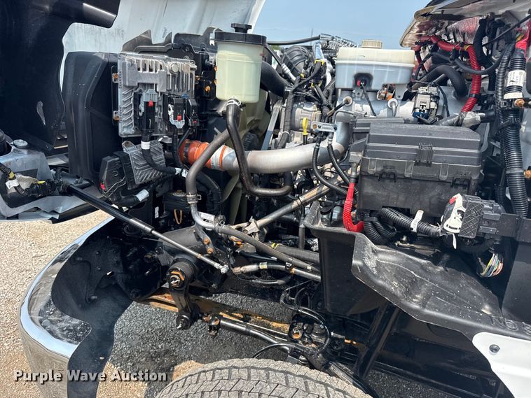 image for item NU9592 2022 Chevrolet Silverado 5500HD Crew Cab flatbed truck