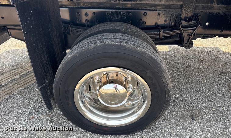 image for item NU9592 2022 Chevrolet Silverado 5500HD Crew Cab flatbed truck