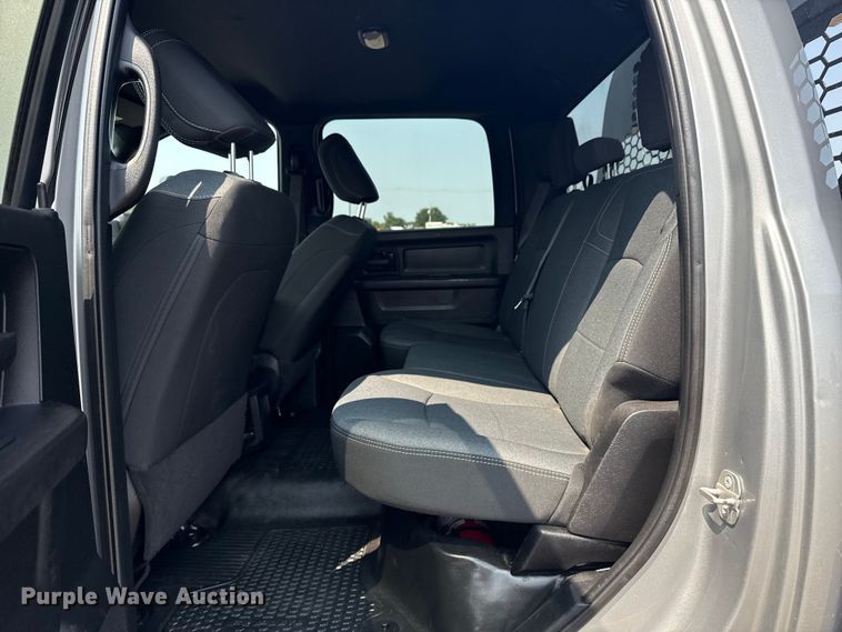 image for item NU9594 2022 RAM 5500 Crew Cab flatbed truck