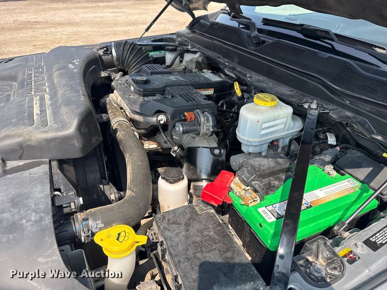 image for item NU9594 2022 RAM 5500 Crew Cab flatbed truck