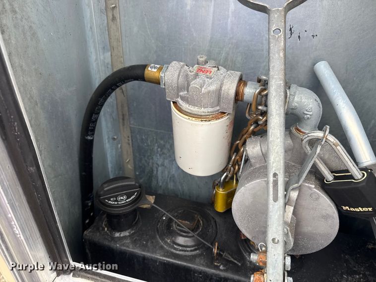 image for item NU9602 2008 Wells Cargo enclosed cargo trailer