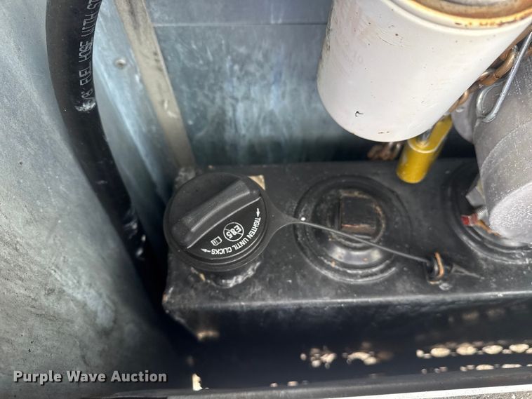 image for item NU9602 2008 Wells Cargo enclosed cargo trailer