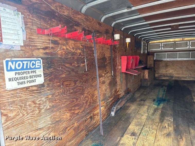 image for item NU9602 2008 Wells Cargo enclosed cargo trailer