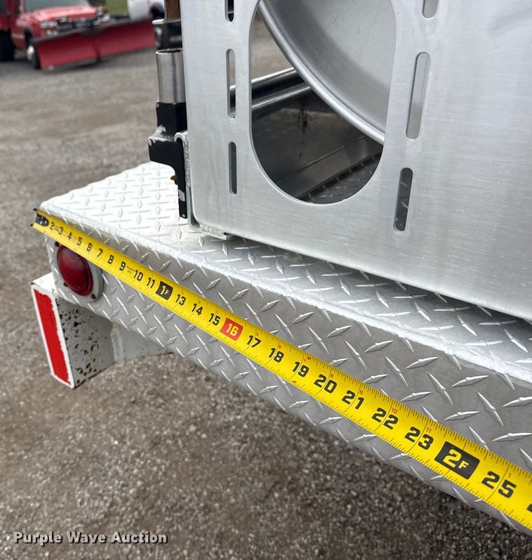 image for item NU9606 2011 Freightliner Business Class M2 propane delivery truck