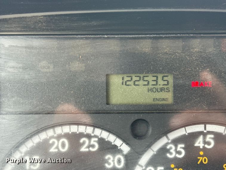 image for item NU9606 2011 Freightliner Business Class M2 propane delivery truck