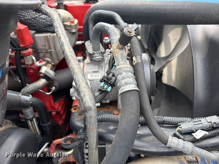 image for item NU9606 2011 Freightliner Business Class M2 propane delivery truck